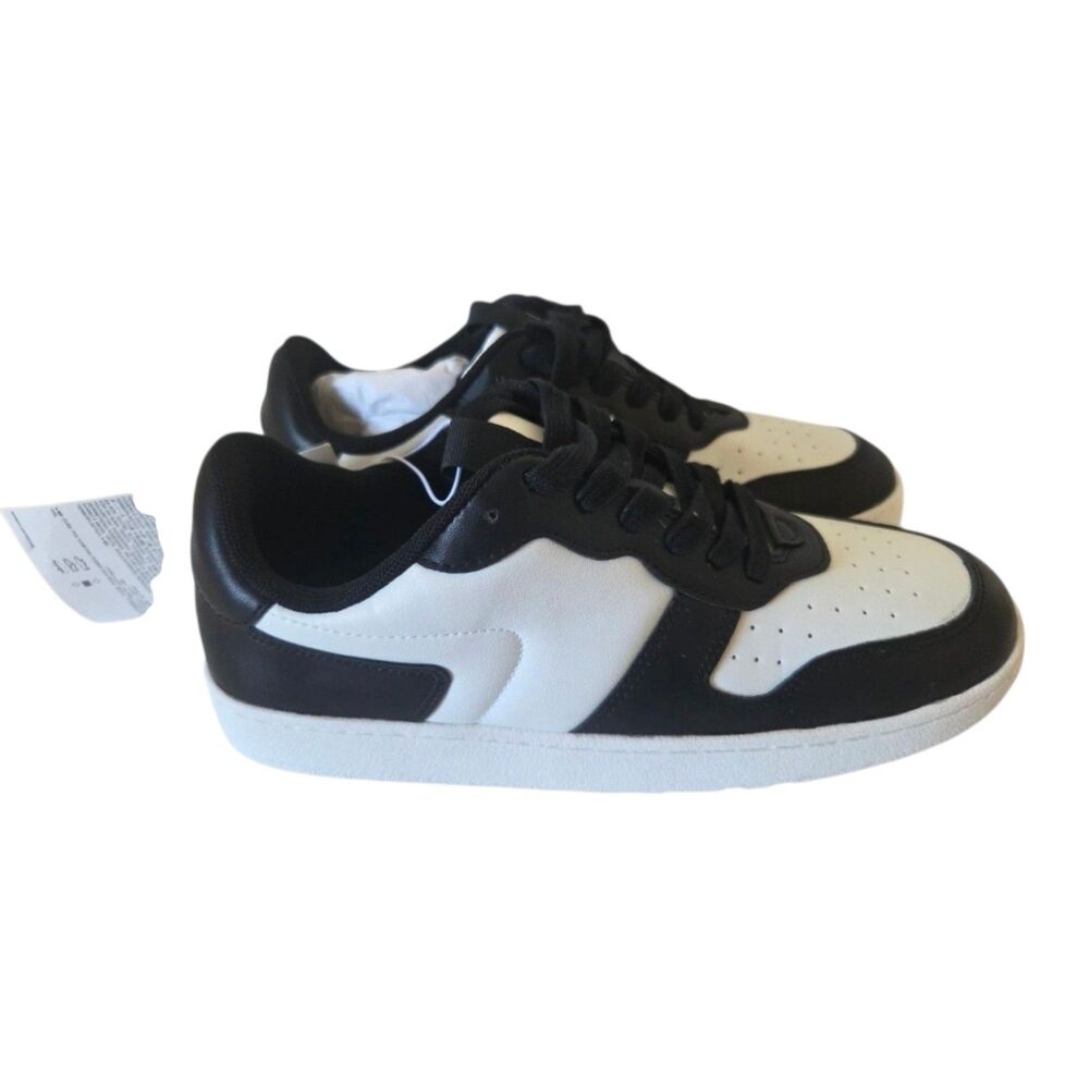 Amazon Essentials Men's Black White Lace-Up Breathable Athletic Sneakers